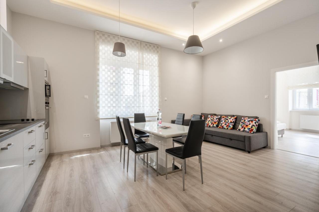 Cascade Corvin Apartment Budapest Exteriör bild